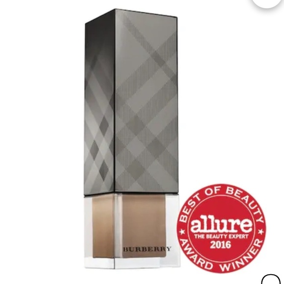 Burberry Other - ✨ BURBERRY BEAUTY Fresh Glow - Luminous Fluid Base No. 02 Golden Radiance
